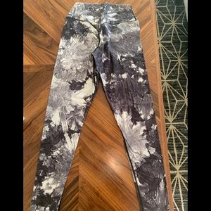 Balance Athletica Aura OG Legging Size L